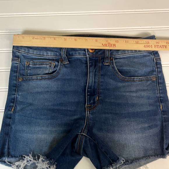 American Eagle Hi-rise Shortie cutoff Denim Shorts. Womens size 6 like new - Picture 7 of 9